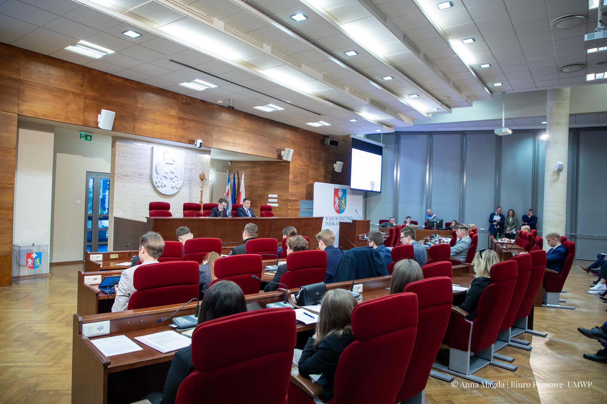 Zmieniaj Podkarpacie – zostań radnym Młodzieżowego Sejmiku Województwa!